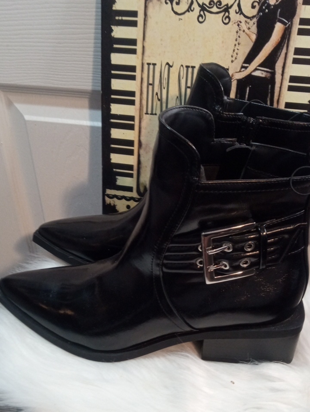 WILD FABLE PATENT GIOVANNA BOOTIES - Picture 5 of 11